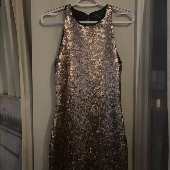 Gold dress - Picture 1 of 1